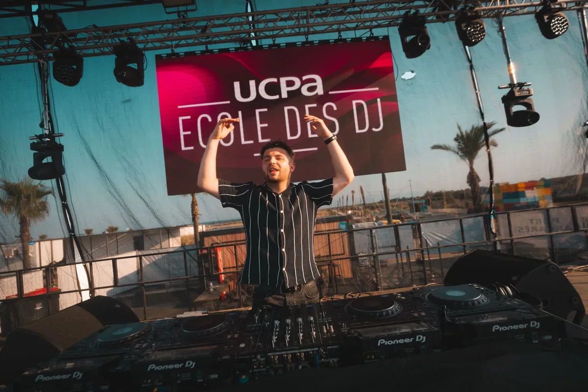 , ce DJ de l’Essonne mixera en live sur Fun Radio